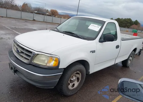 2002 Ford F-150 Xl/Xlt z USA, uszkodzony, nr VIN 1FTRF172X2NA28218